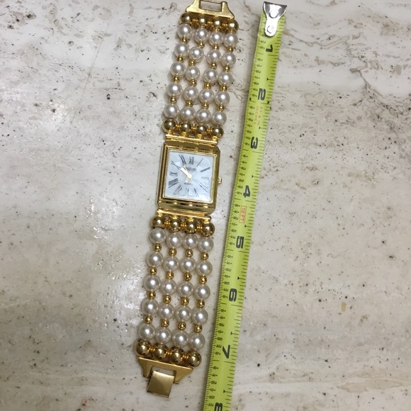 Vintage Joan Rivers Classics Quartz Gold Tone and White Faux Pearl Watch main image 6